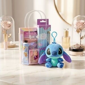 Small gift bag with 5 items